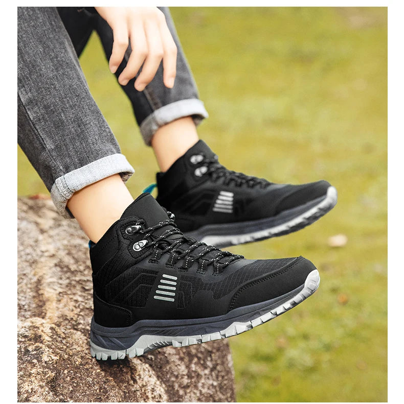 Hiking Shoes Men Outdoor Anti-slip Lace-up High-top Women Shoes Flat Breathable Shock-absorbing Casual Sports Shoes Men