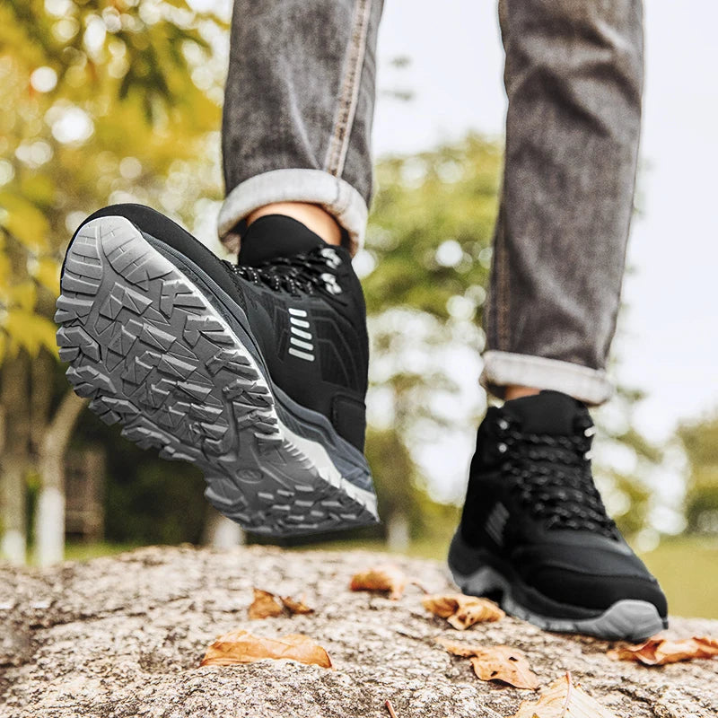 Hiking Shoes Men Outdoor Anti-slip Lace-up High-top Women Shoes Flat Breathable Shock-absorbing Casual Sports Shoes Men